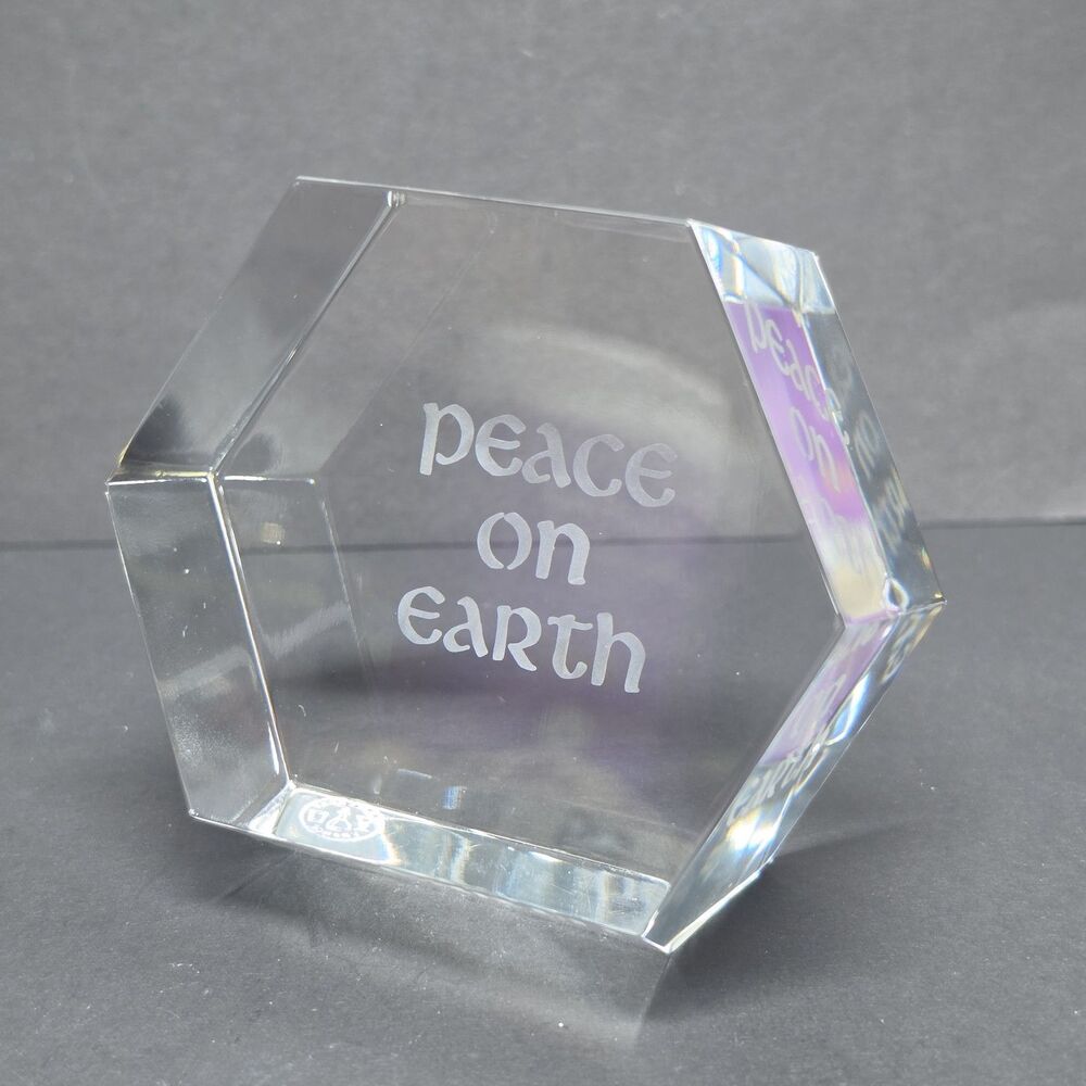 BACCARAT CRYSTAL OCTAGON PAPERWEIGHT PEACE ON EARTH FRANCE